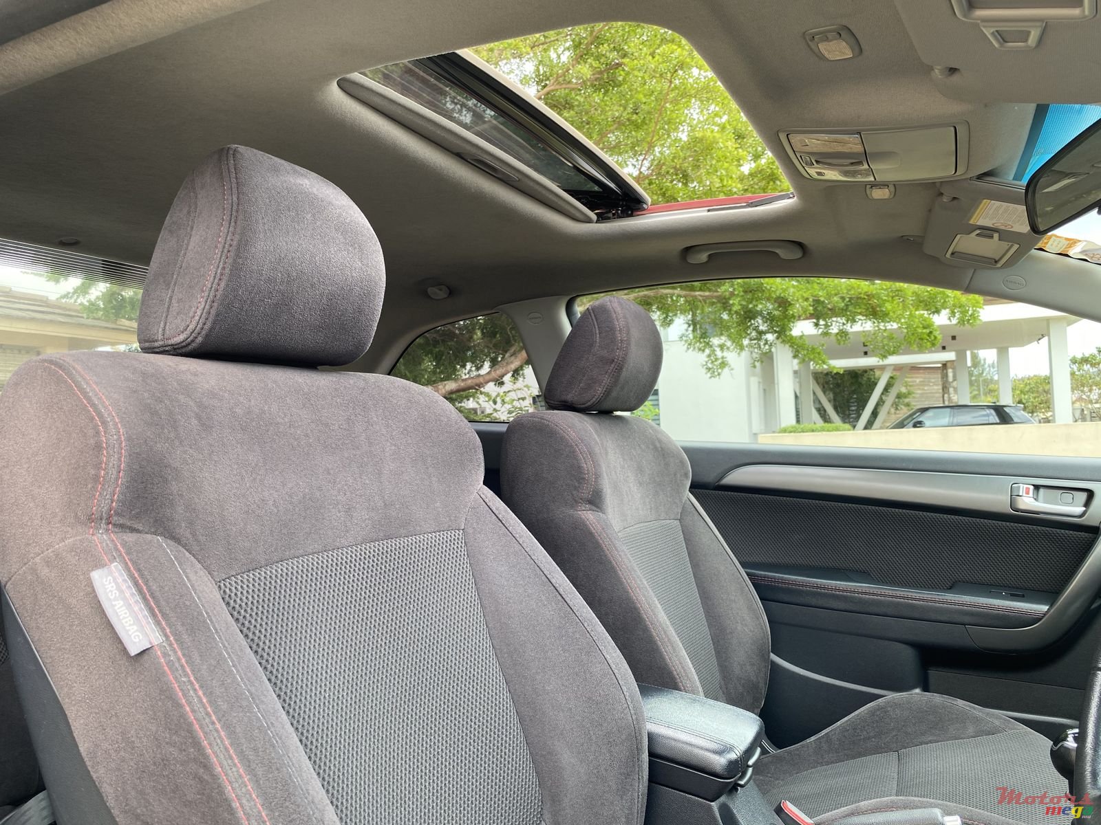 2011' Kia Cerato Koup photo #4