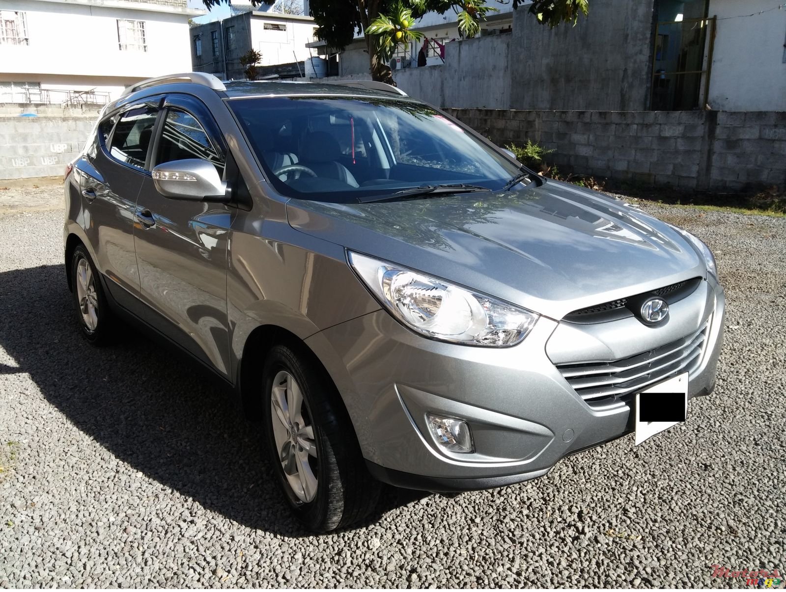 2011' Hyundai ix35 photo #1