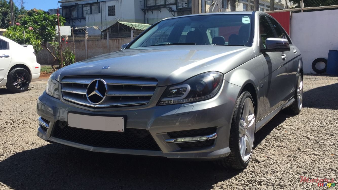 2012' Mercedes-Benz C-Class AMG photo #3