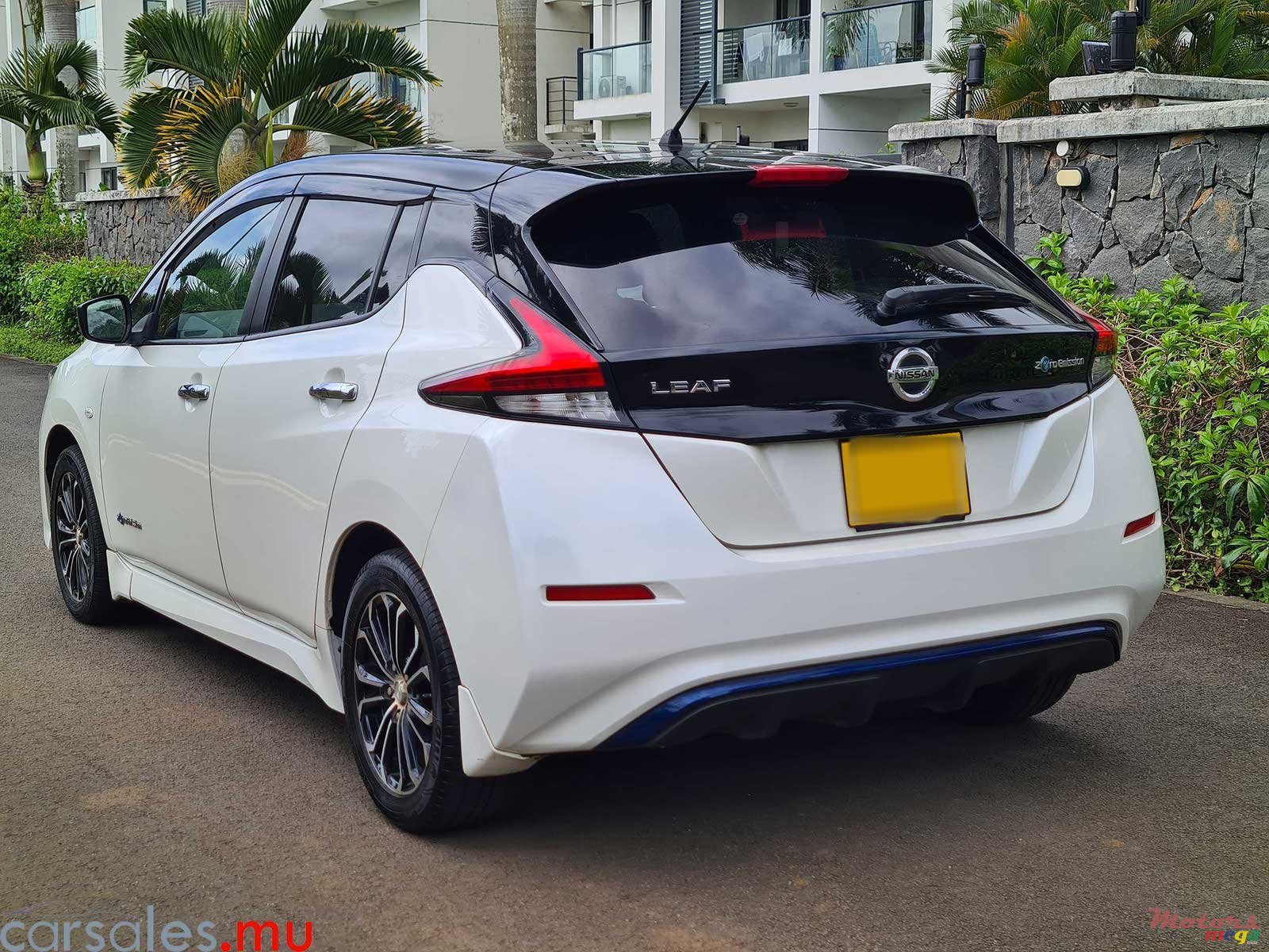 2018' Nissan Leaf X photo #3