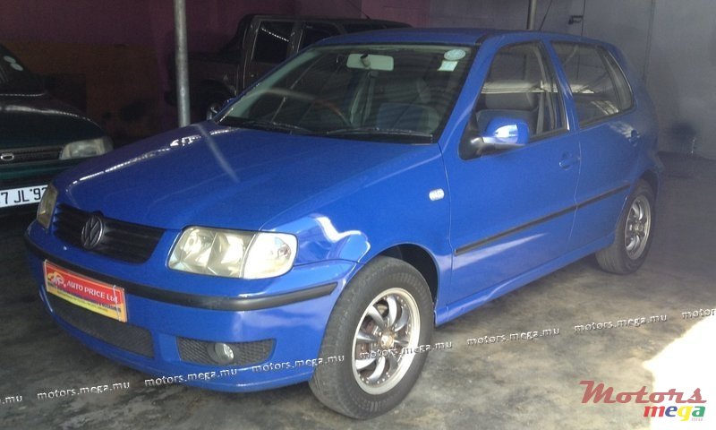 2001' Volkswagen Polo photo #2