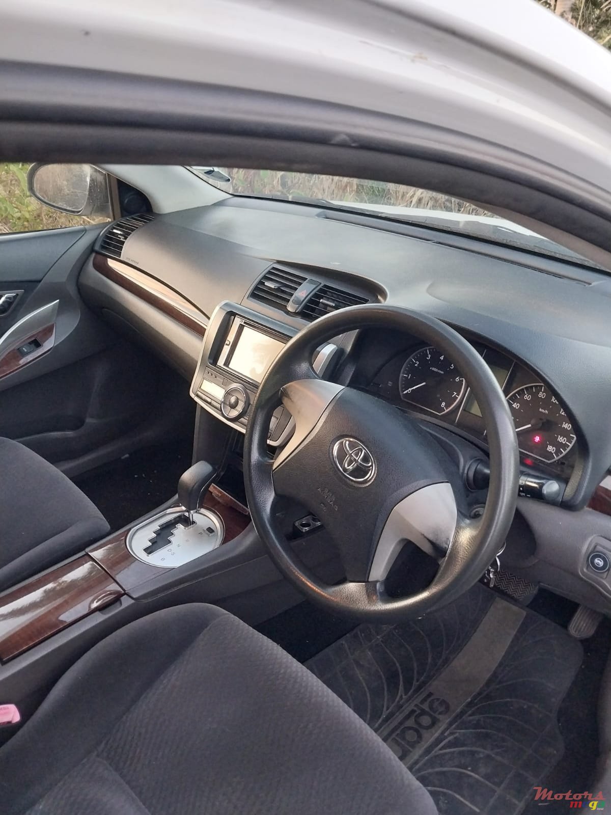 2014' Toyota photo #4