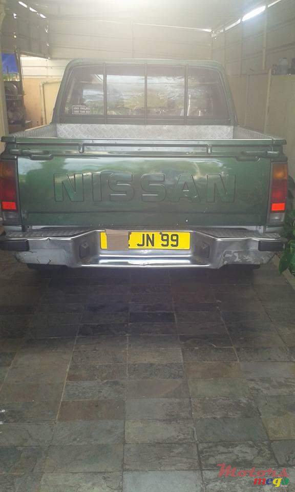 1999' Nissan photo #3