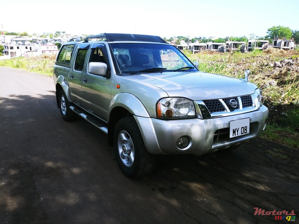 2008' Nissan Hardbody 3.0 Turbo photo #2