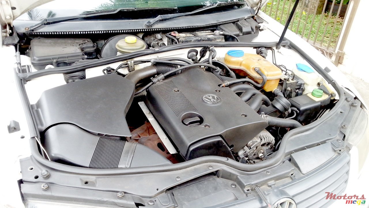 1999' Volkswagen Passat photo #3