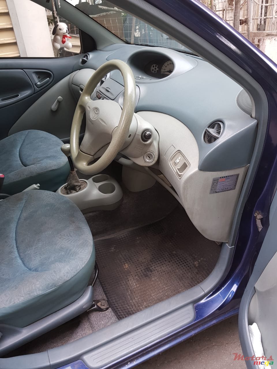 2000' Toyota Vitz Origin photo #3