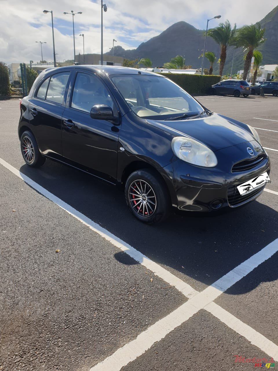 2015' Nissan March photo #2