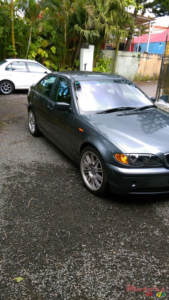 2002' BMW 318 photo #1