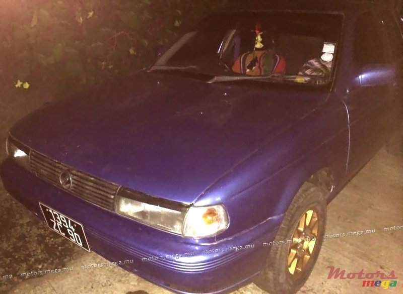 1990' Nissan Sunny photo #1
