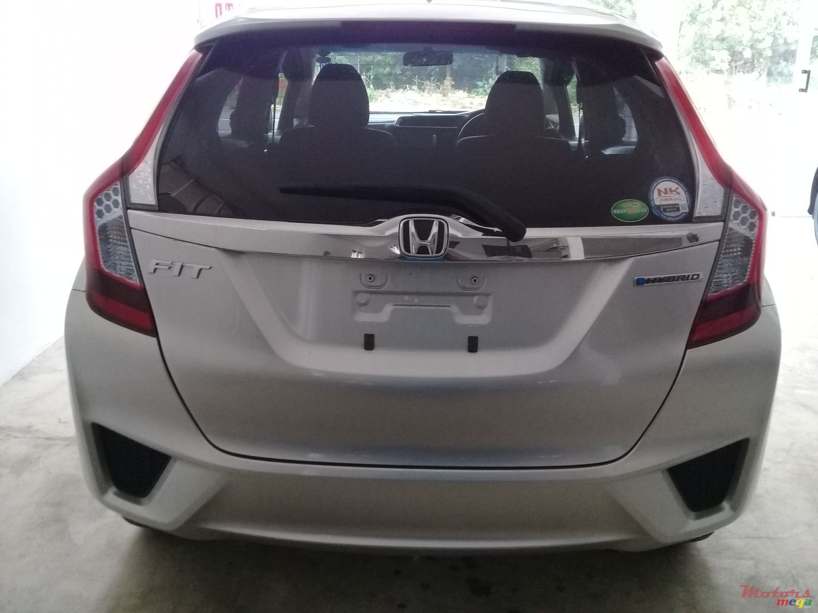 2015' Honda Fit Hybrid photo #2