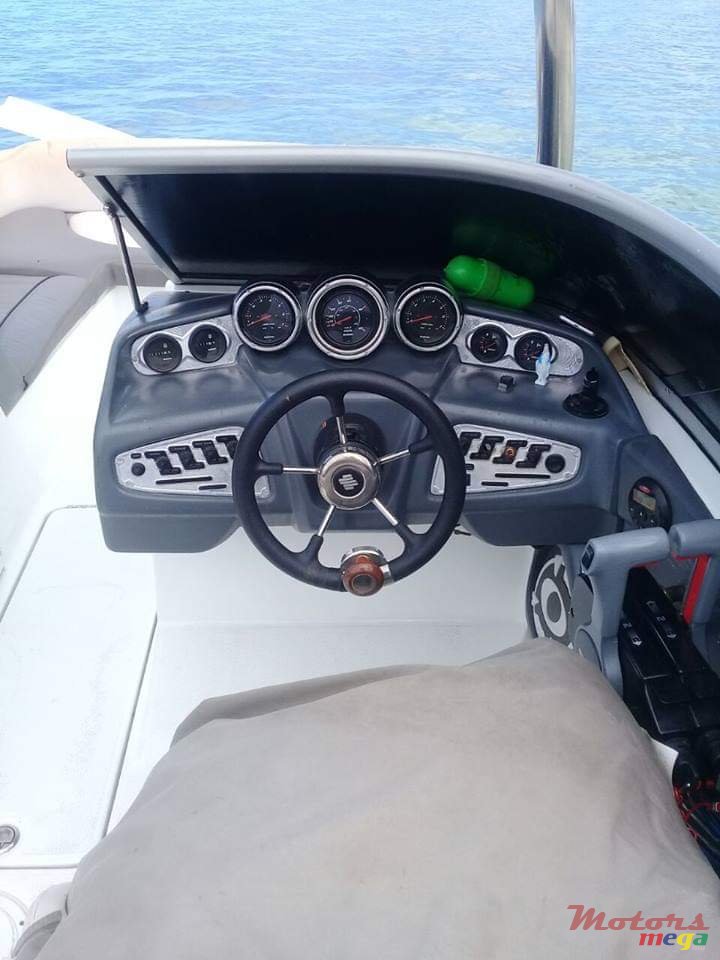 2010' MasterCraft With Outboard engine photo #2