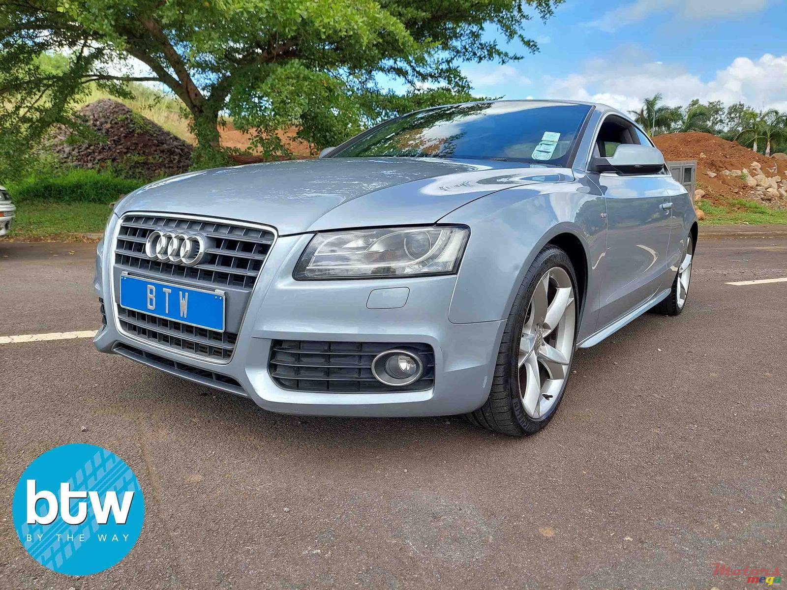 2010' Audi A5 photo #2