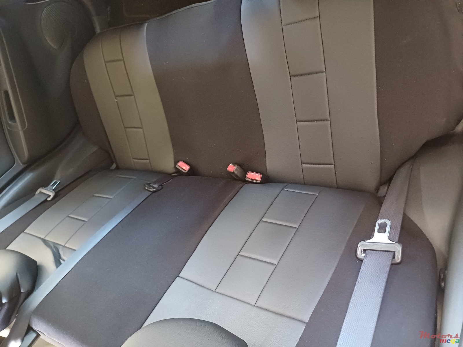 2014' Nissan March photo #7