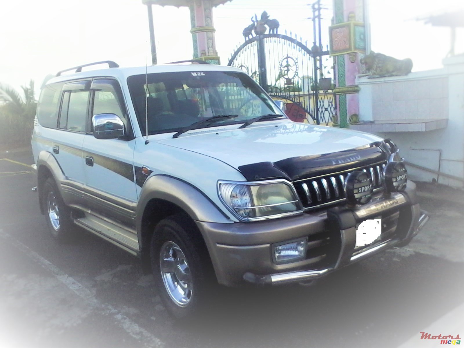 1998' Toyota landcruiser gx photo #1