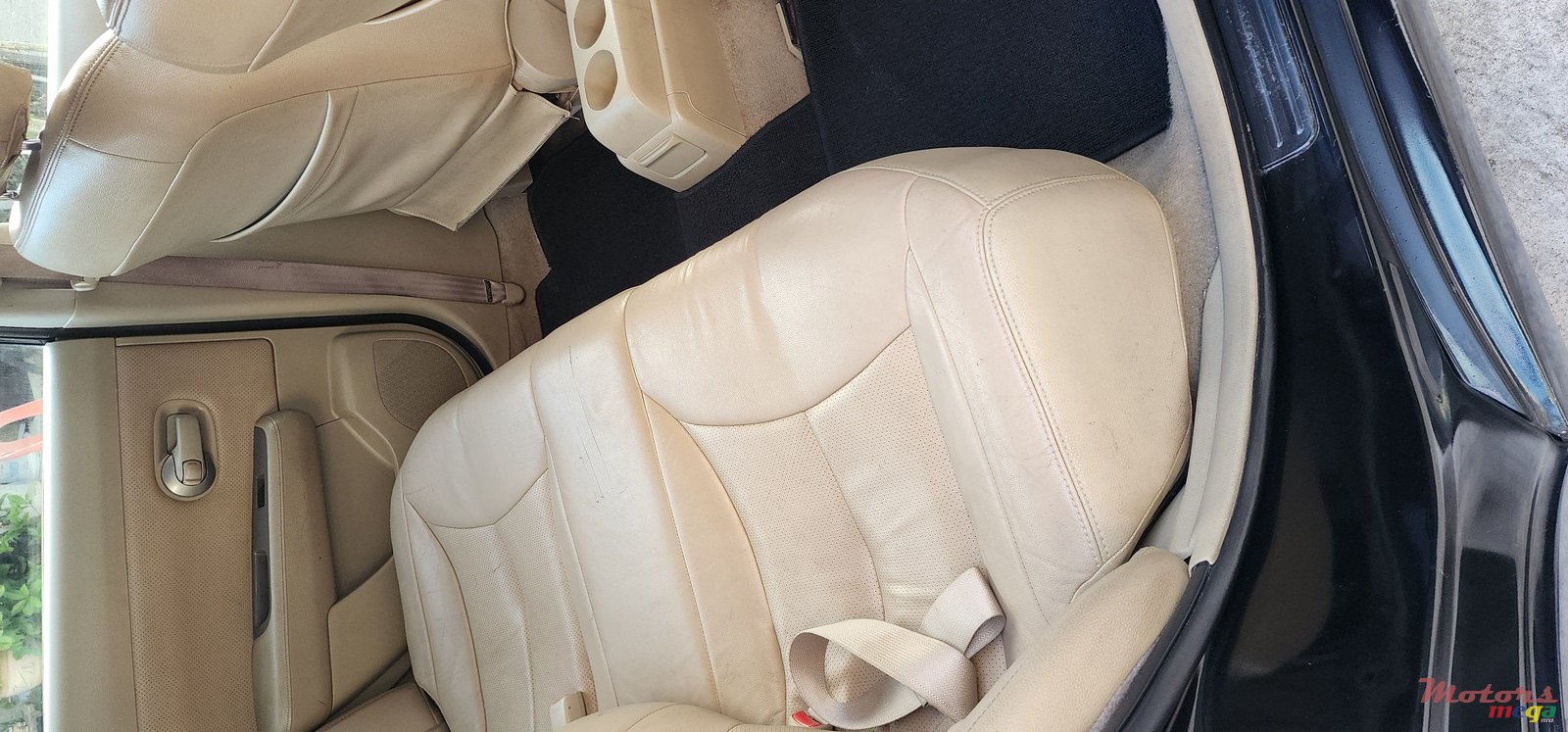 2012' Nissan Tiida photo #6