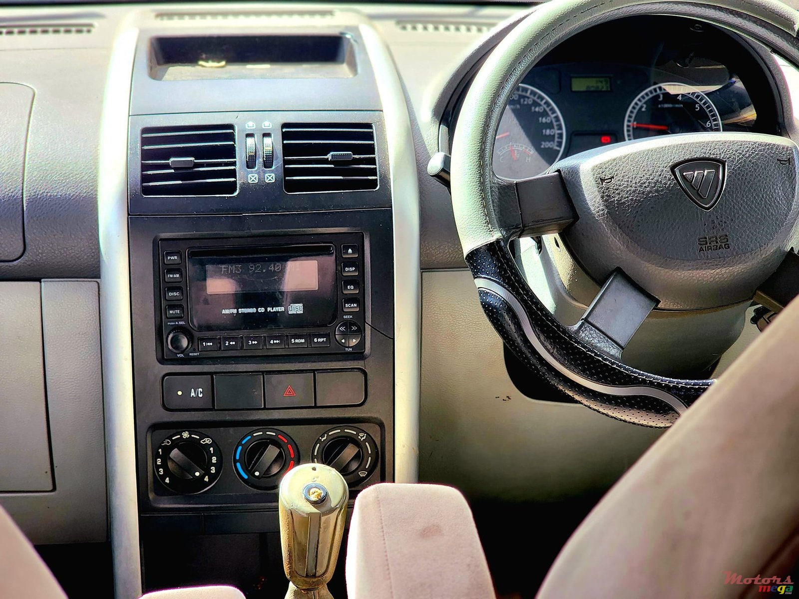 2010' Foton Midi photo #7