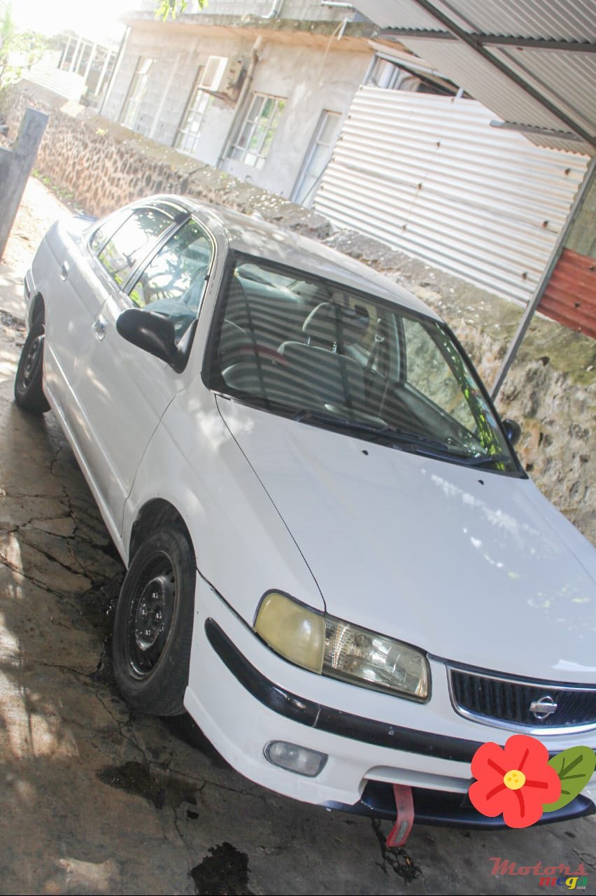 1999' Nissan Sunny photo #2