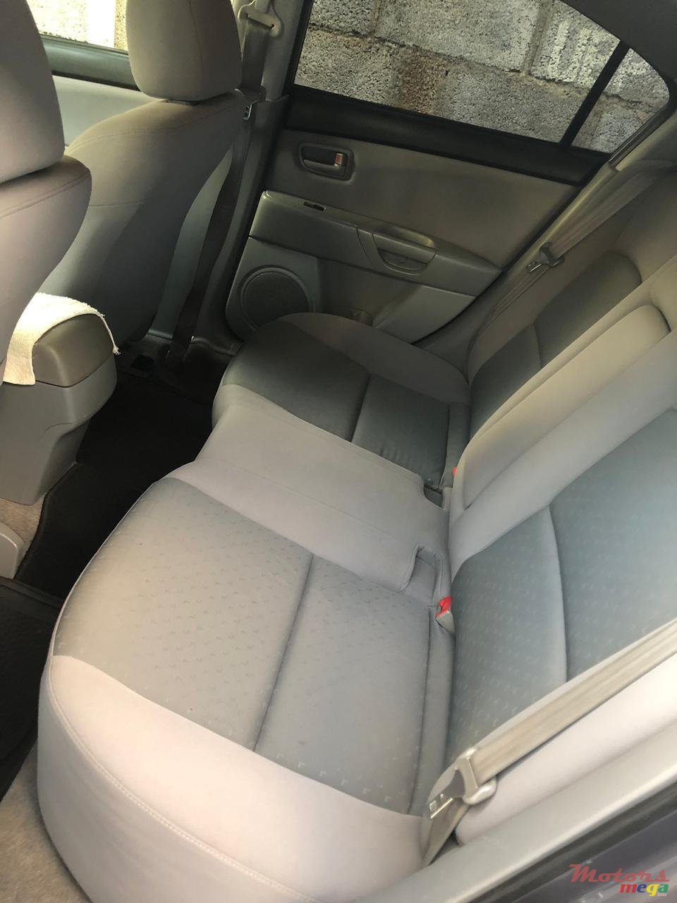 2005' Mazda Axela photo #3