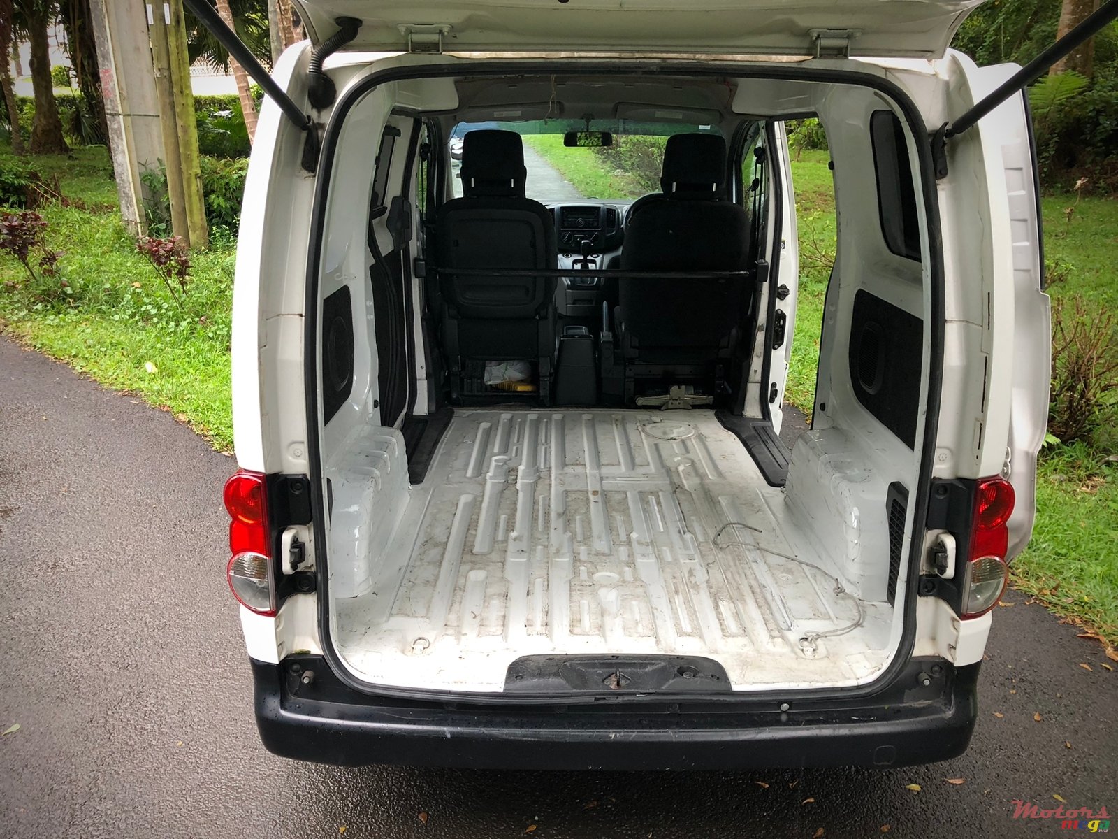 2015' Nissan Nv200 Goods vehicle photo #4