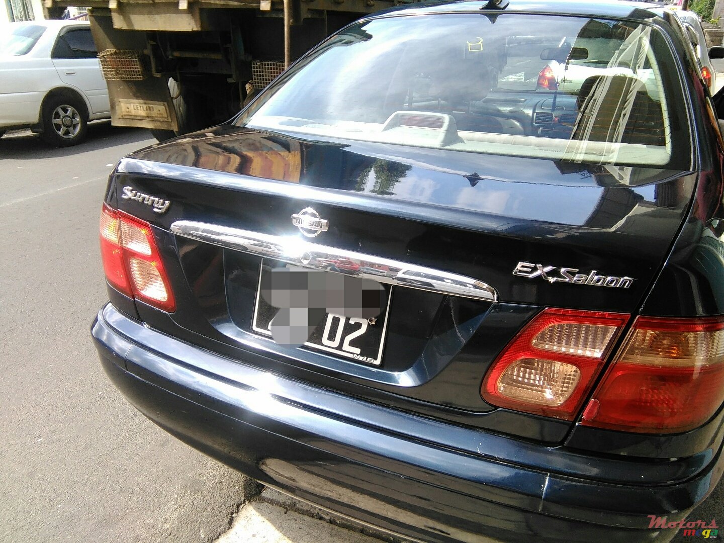 2002' Nissan Sunny original photo #1