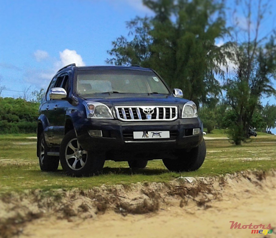 2003' Toyota LANDCRUISER GX PRADO FJ120 4/4 photo #1