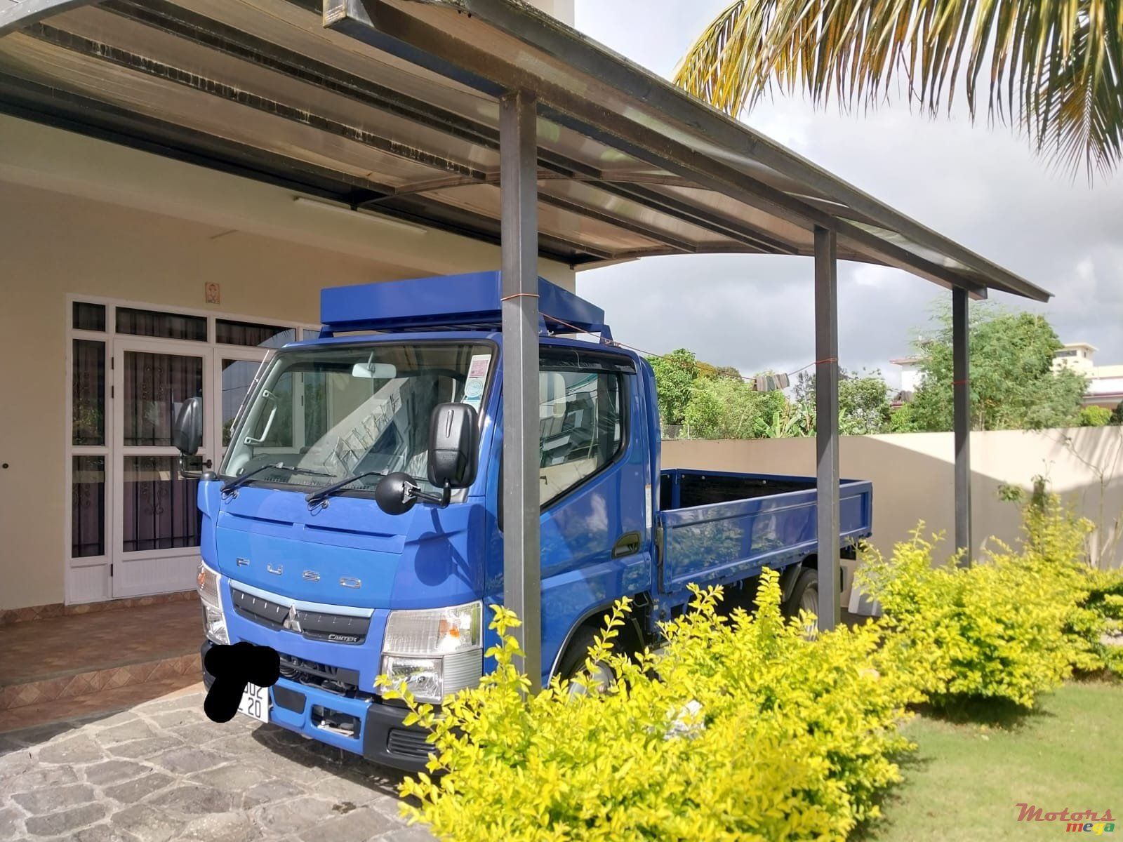 2020' Mitsubishi Canter fuso photo #2