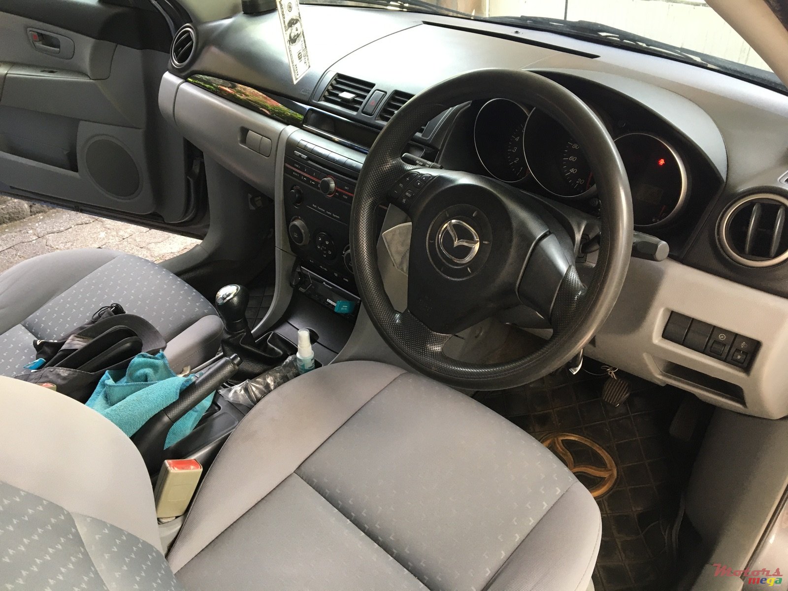 2004' Mazda Axela No photo #3