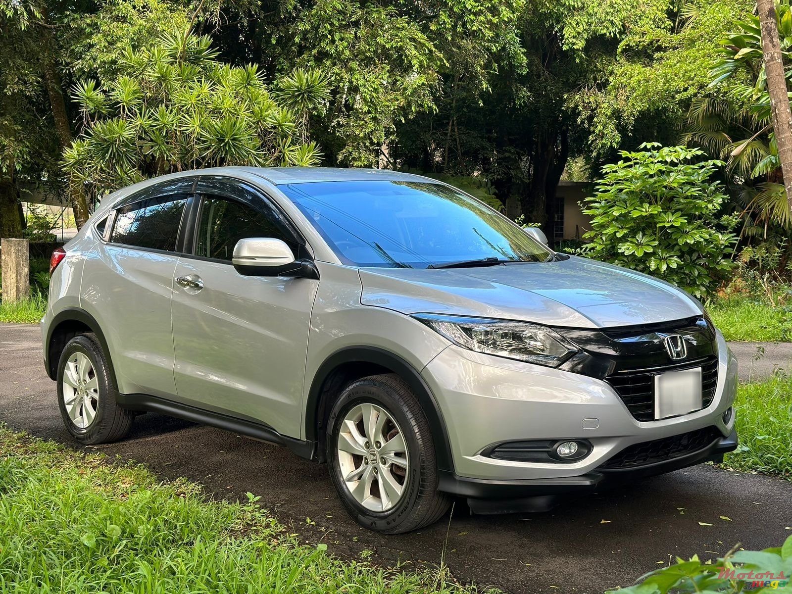 2014' Honda Vezel photo #3