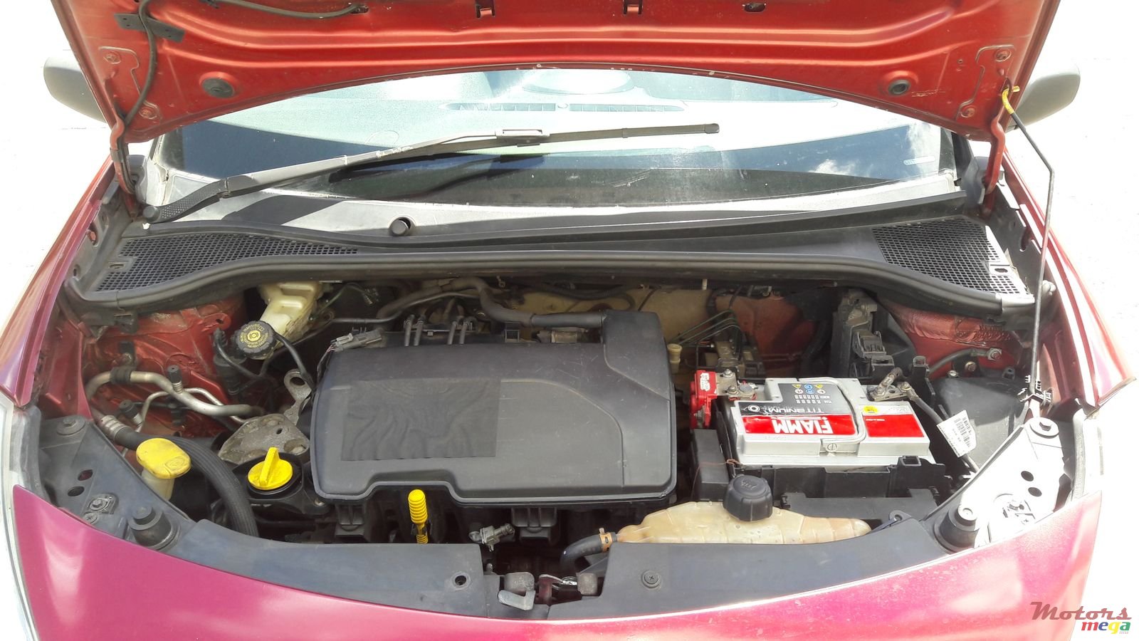 2007' Renault Clio photo #4