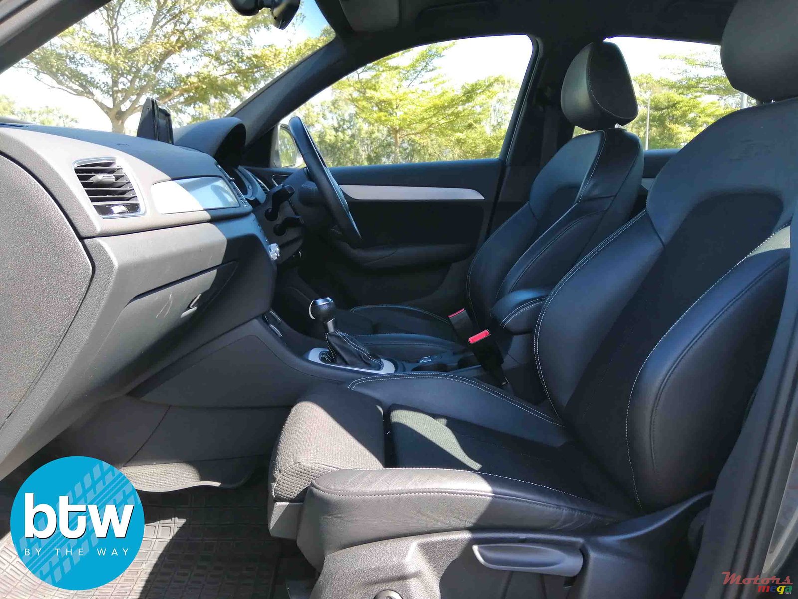 2019' Audi Q3 photo #5