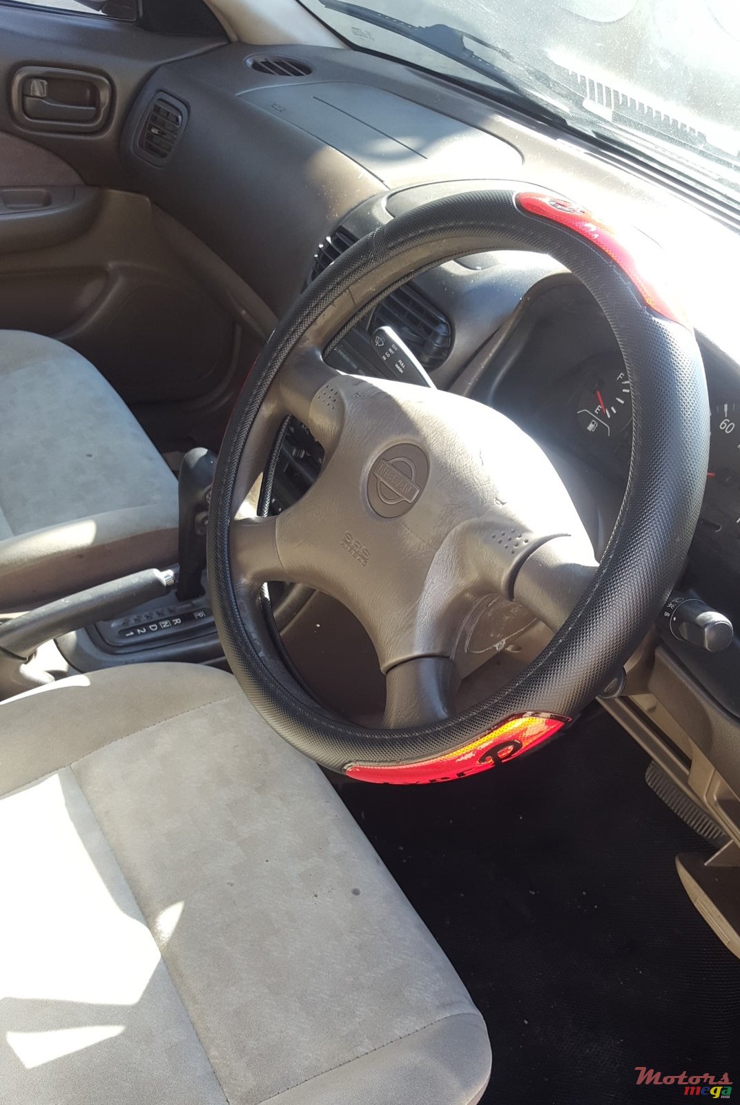 2000' Nissan B15 FULL OPTION photo #3