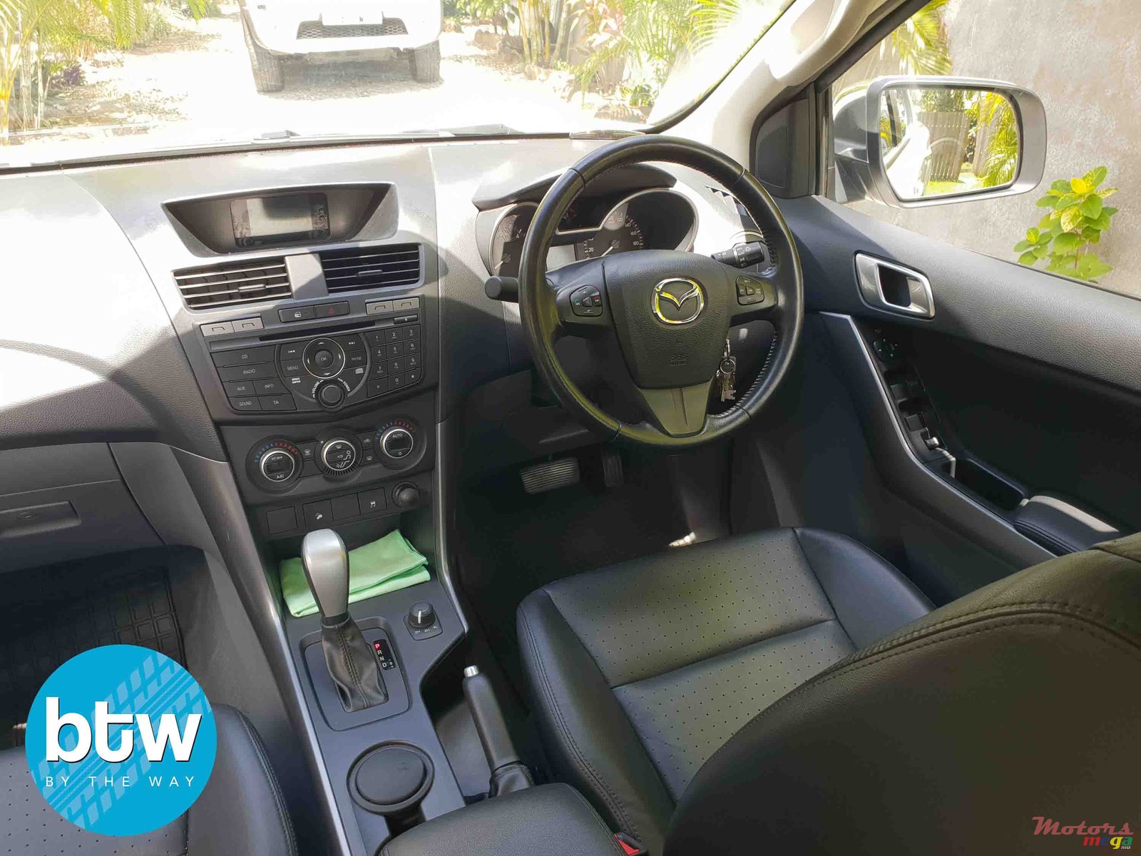 2016' Mazda BT-50 photo #4