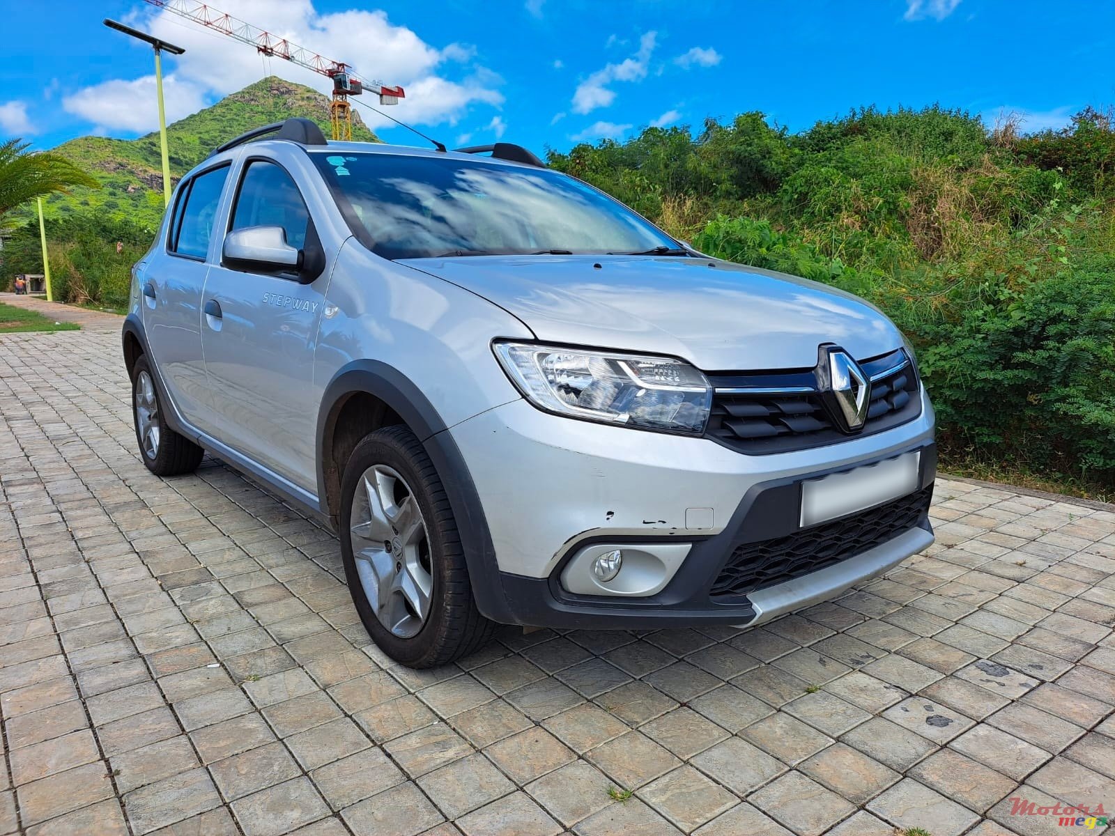 2018' Renault Sandero StepWay photo #2