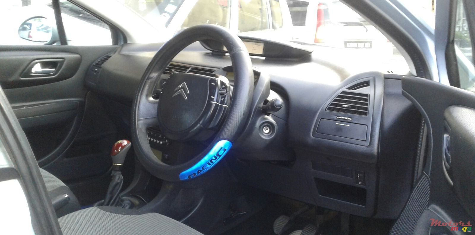 2005' Citroen C4 photo #3