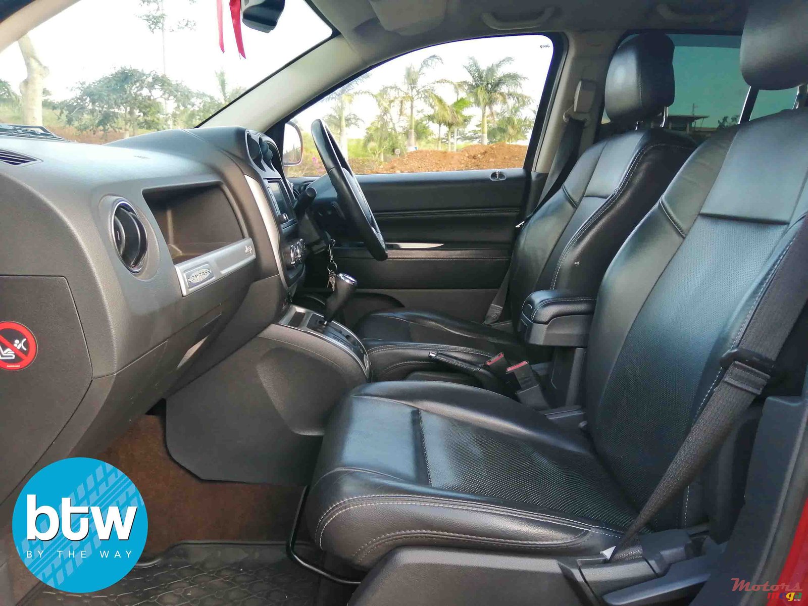 2015' Jeep Compass photo #5