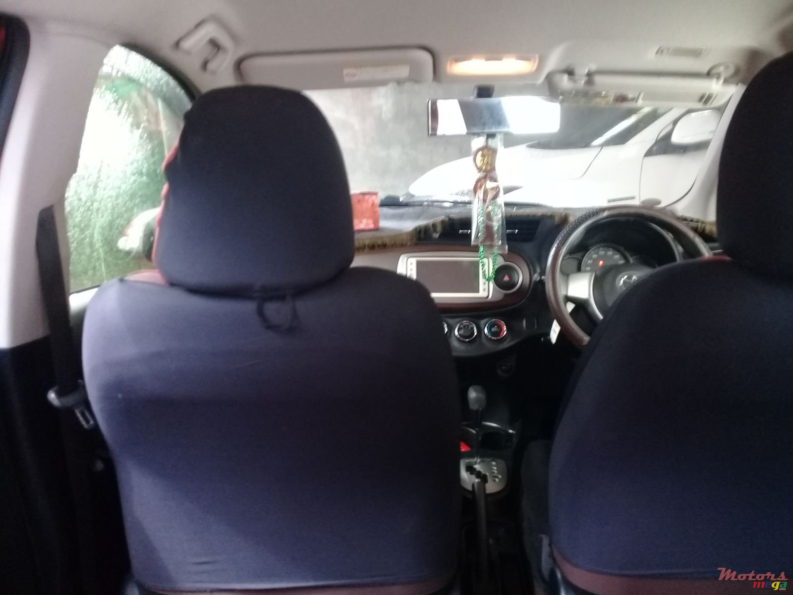 2012' Toyota Vitz Jewela photo #5