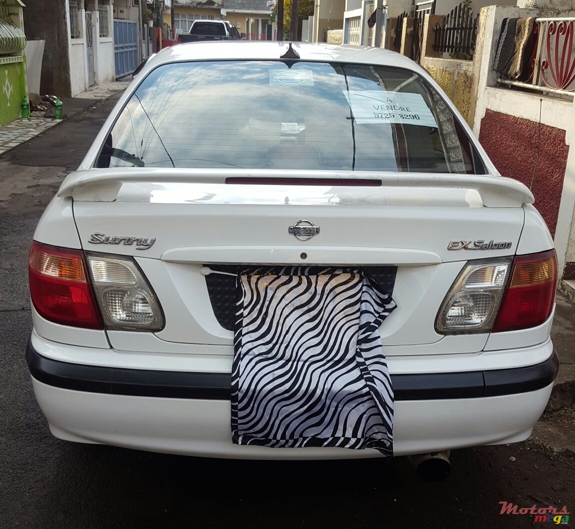 2001' Nissan N16 FULL OPTION photo #1