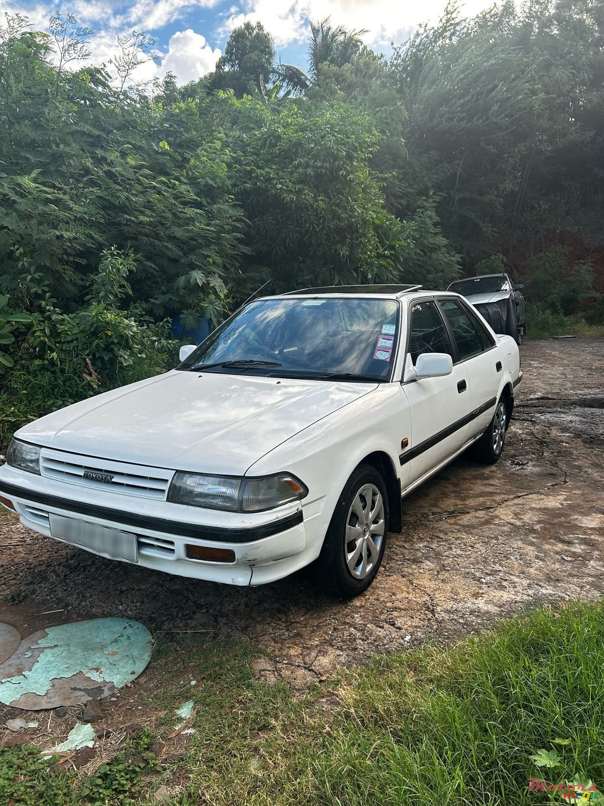 1989' Toyota Carina photo #1