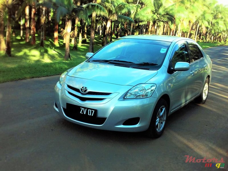 2007' Toyota Belta 1.3  photo #1