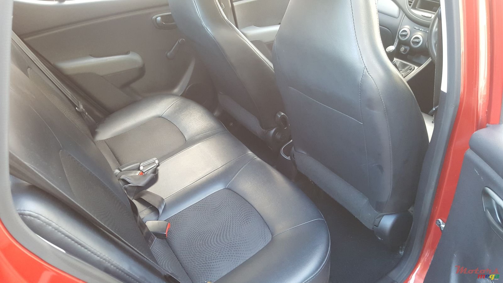 2013' Hyundai i10 photo #4