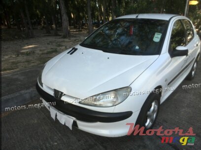 2000' Peugeot photo #1