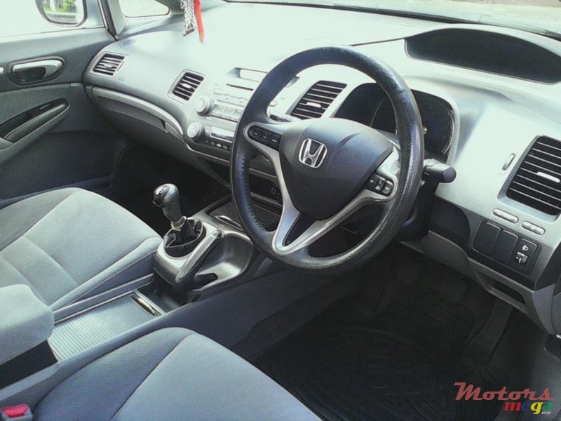 2008' Honda Civic vxi photo #3