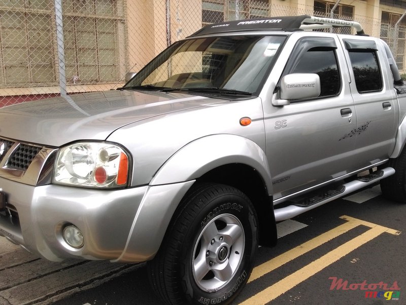 2005' Nissan Hardbody photo #2