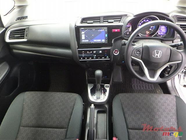 2015' Honda Fit photo #2