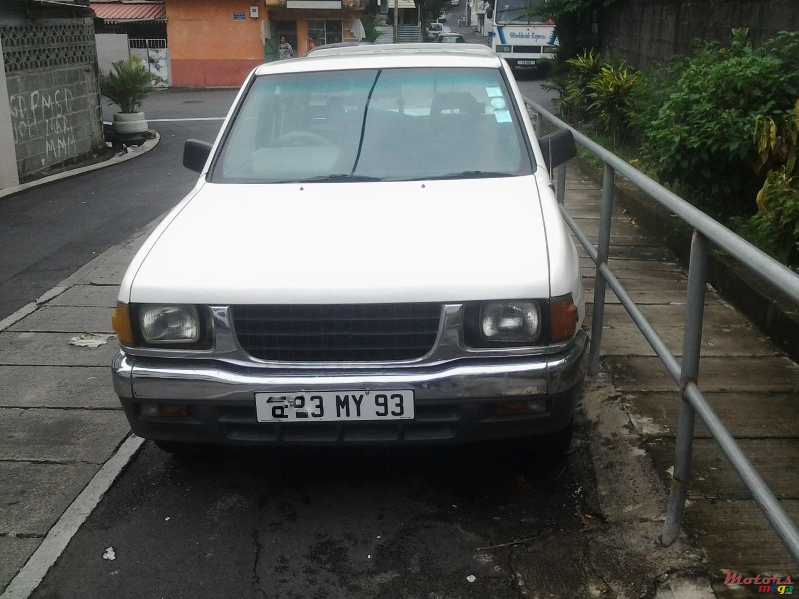 1993' Chevrolet LUV photo #1
