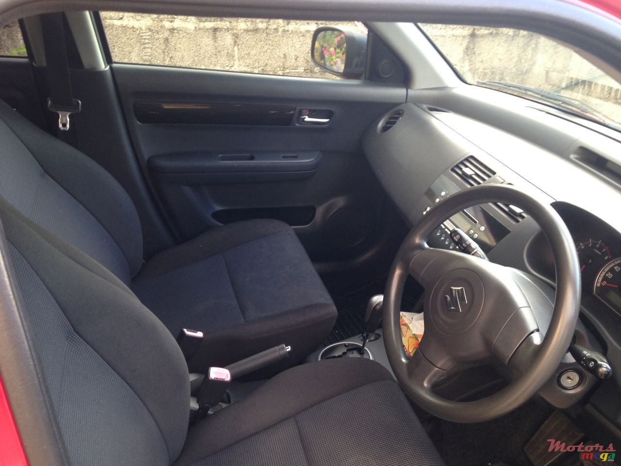 2006' Suzuki Swift photo #5