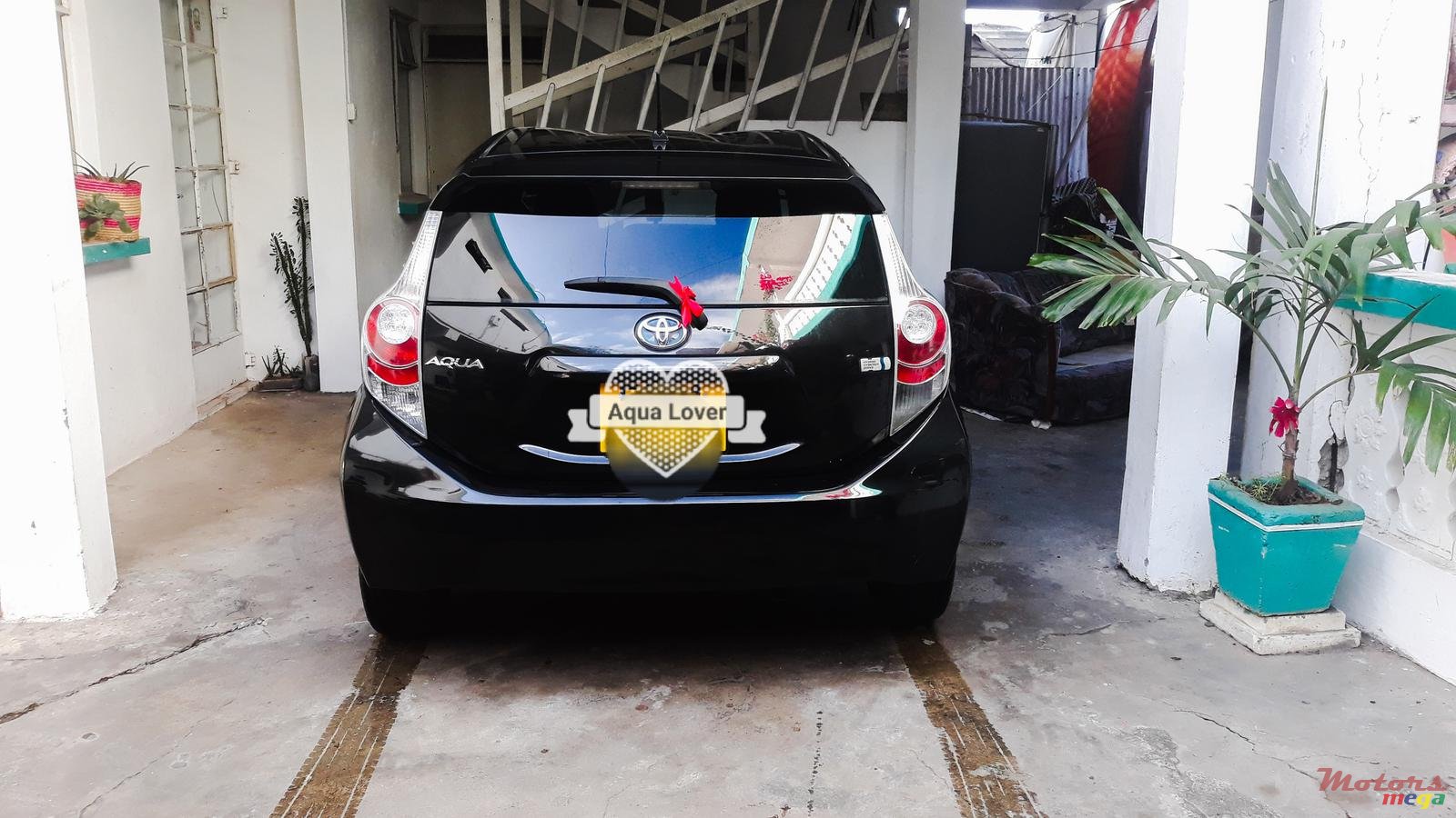 2014' Toyota Aqua photo #3