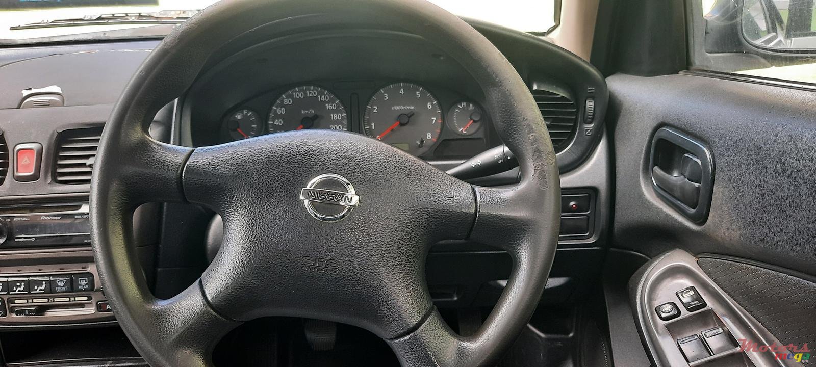 2004' Nissan Sunny N17 photo #2