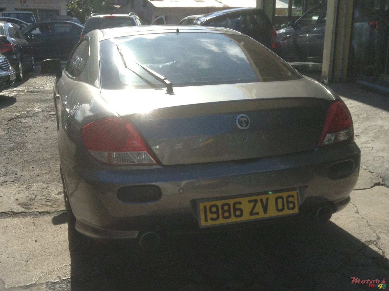 2006' Hyundai Tuscani photo #3