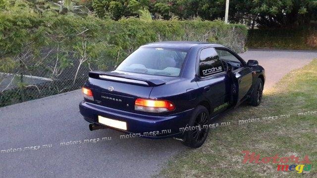2000' Subaru Impreza photo #2